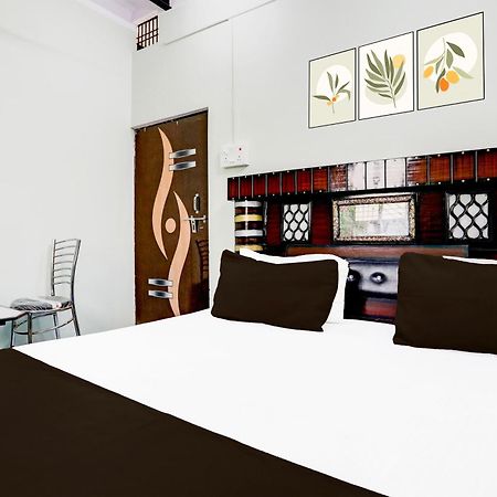 Hotel O V.K. Hotel Prayagraj Bagian luar foto