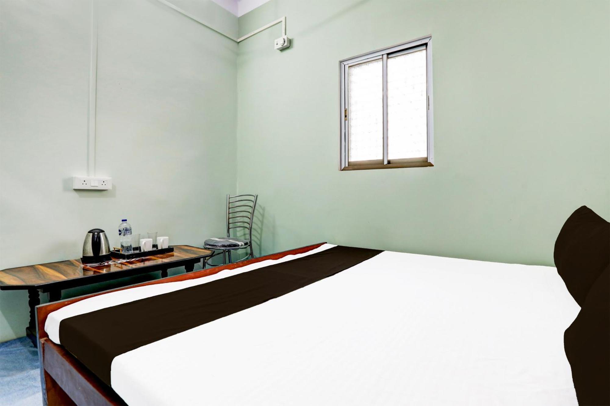 Hotel O V.K. Hotel Prayagraj Bagian luar foto