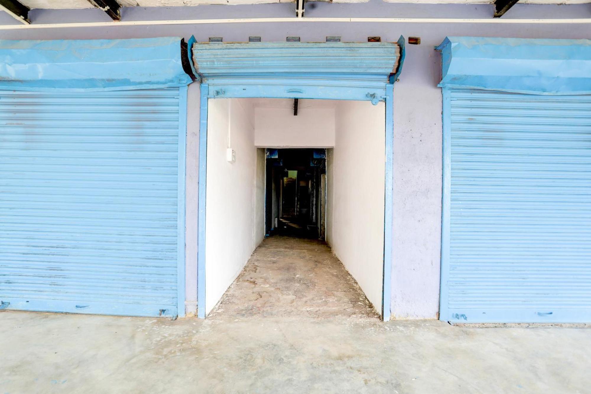 Hotel O V.K. Hotel Prayagraj Bagian luar foto
